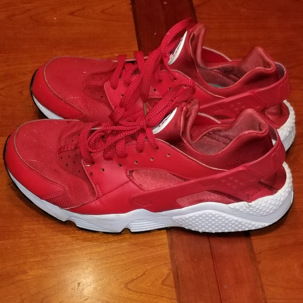 Men's red Huarache